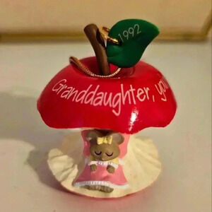 Hallmark Ornament 1992 Grandaughter Ornament